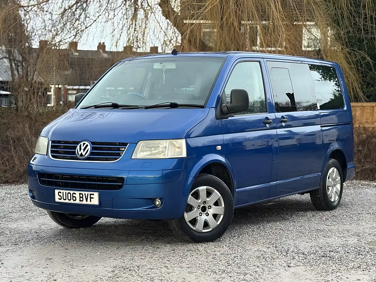 Used 2006 Volkswagen Transporter Shuttle Se Blue - Interior and Exterior details 2