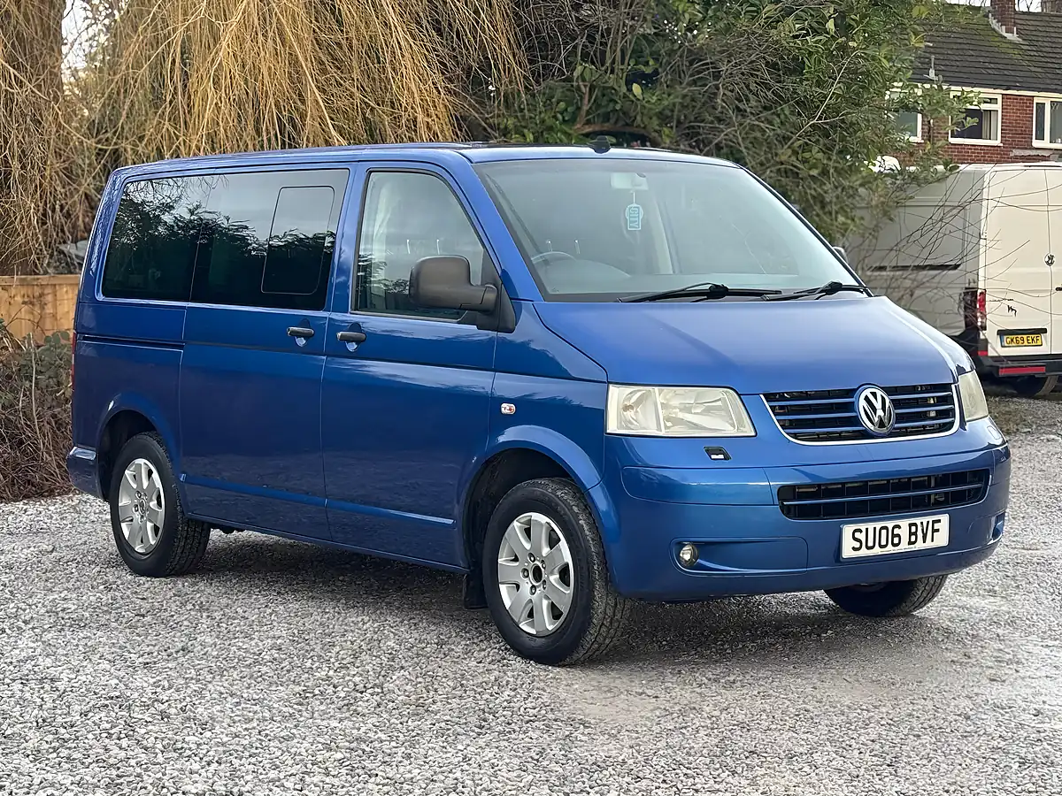 Used 2006 Volkswagen Transporter Shuttle Se Blue - Interior and Exterior details 3