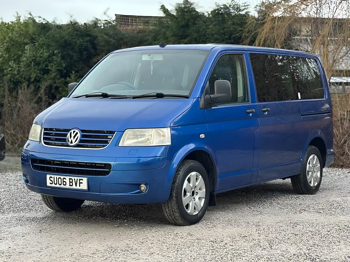 Used 2006 Volkswagen Transporter Shuttle Se Blue - Interior and Exterior details 6