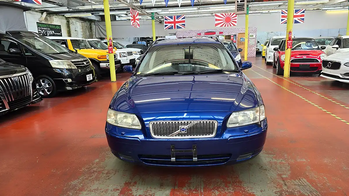 Used 2006 Volvo V70 Ocean Race Blue - Interior and Exterior details 2