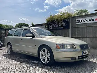 Used 2006 Volvo V70 Se Gold - Interior and Exterior details 14