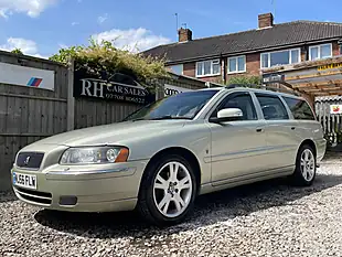 Used 2006 Volvo V70 Se Gold - Interior and Exterior details 16