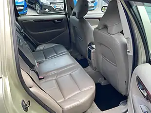 Used 2006 Volvo V70 Se Gold - Interior and Exterior details 17