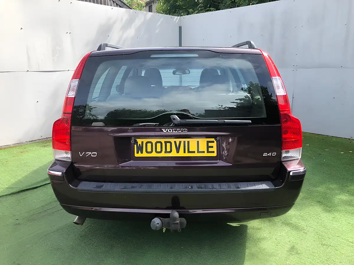 Used 2006 Volvo V70 Se Purple - Interior and Exterior details 3
