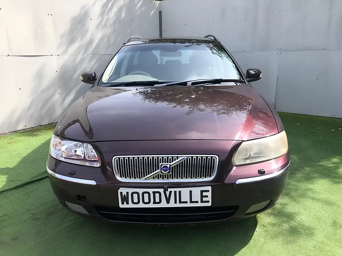 Used 2006 Volvo V70 Se Purple - Interior and Exterior details 6