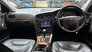 Used 2006 Volvo V70 Se Silver - Interior and Exterior details 10