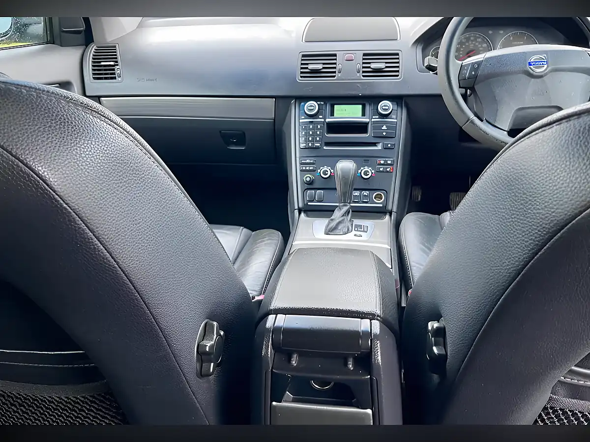 Used 2006 Volvo XC90 Se Grey - Interior and Exterior details 13