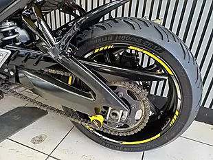 Used 2006 Yamaha FZ1N Fazer Yellow - Interior and Exterior details 16