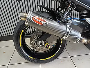 Used 2006 Yamaha FZ1N Fazer Yellow - Interior and Exterior details 17