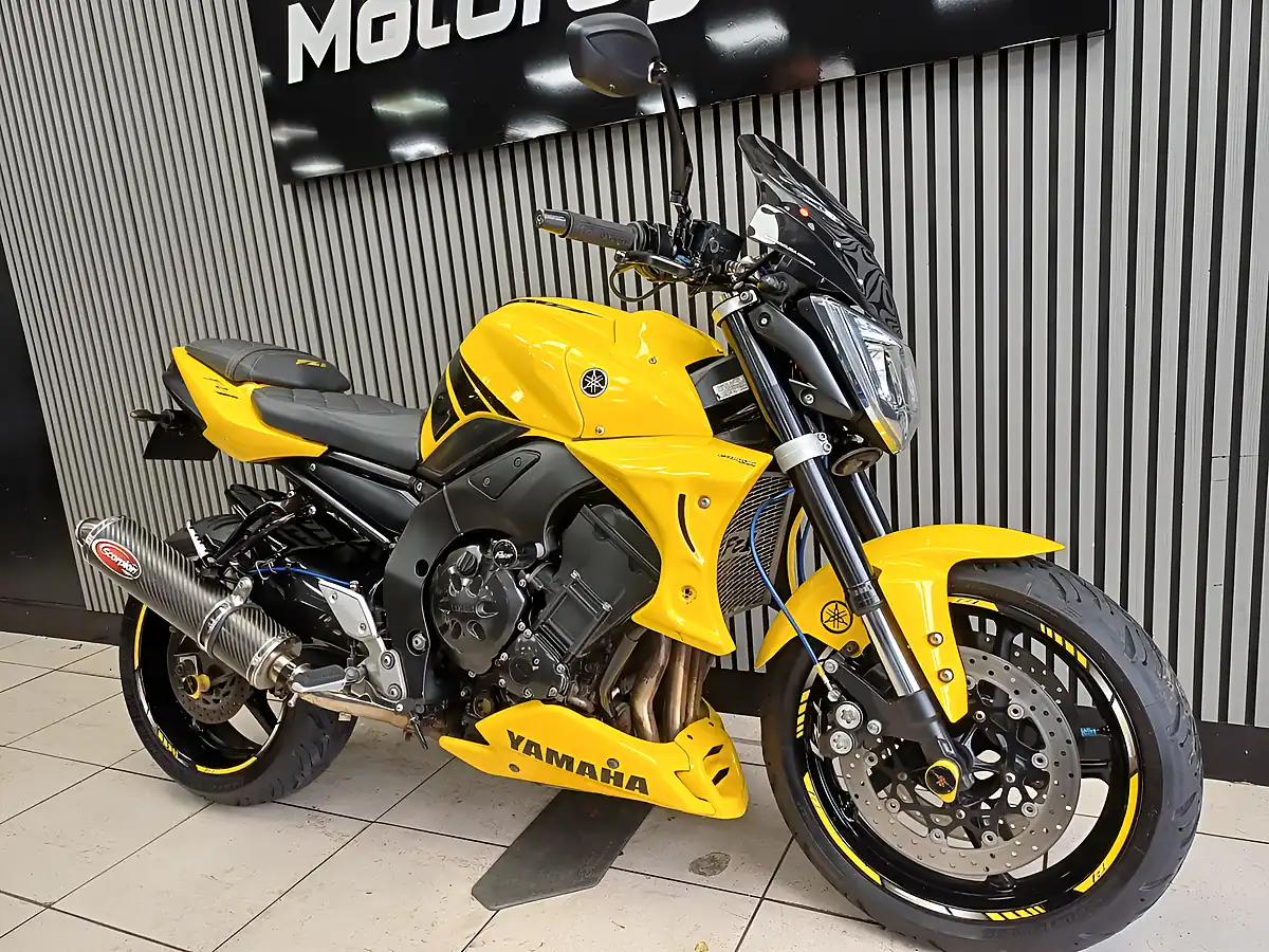 Used 2006 Yamaha FZ1N Fazer Yellow - Interior and Exterior details 4