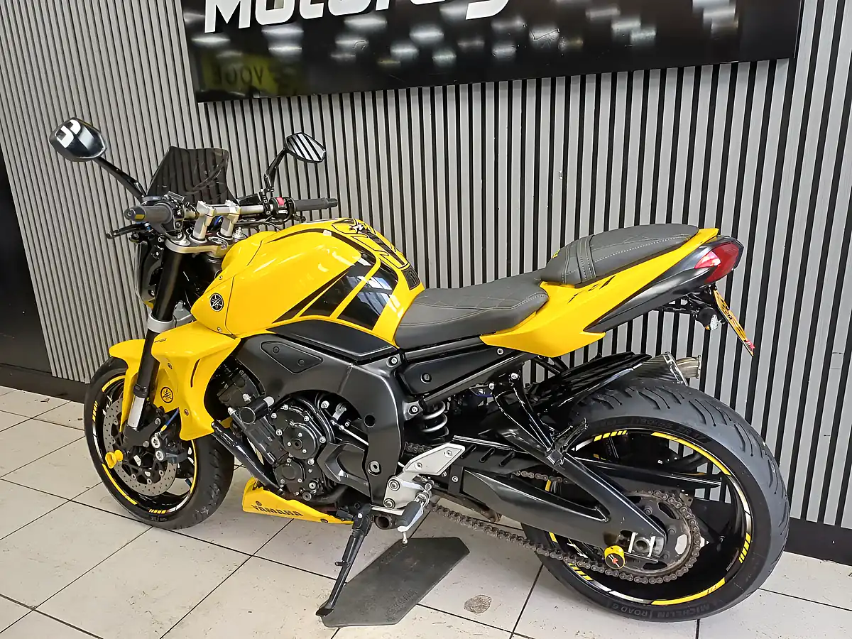 Used 2006 Yamaha FZ1N Fazer Yellow - Interior and Exterior details 5