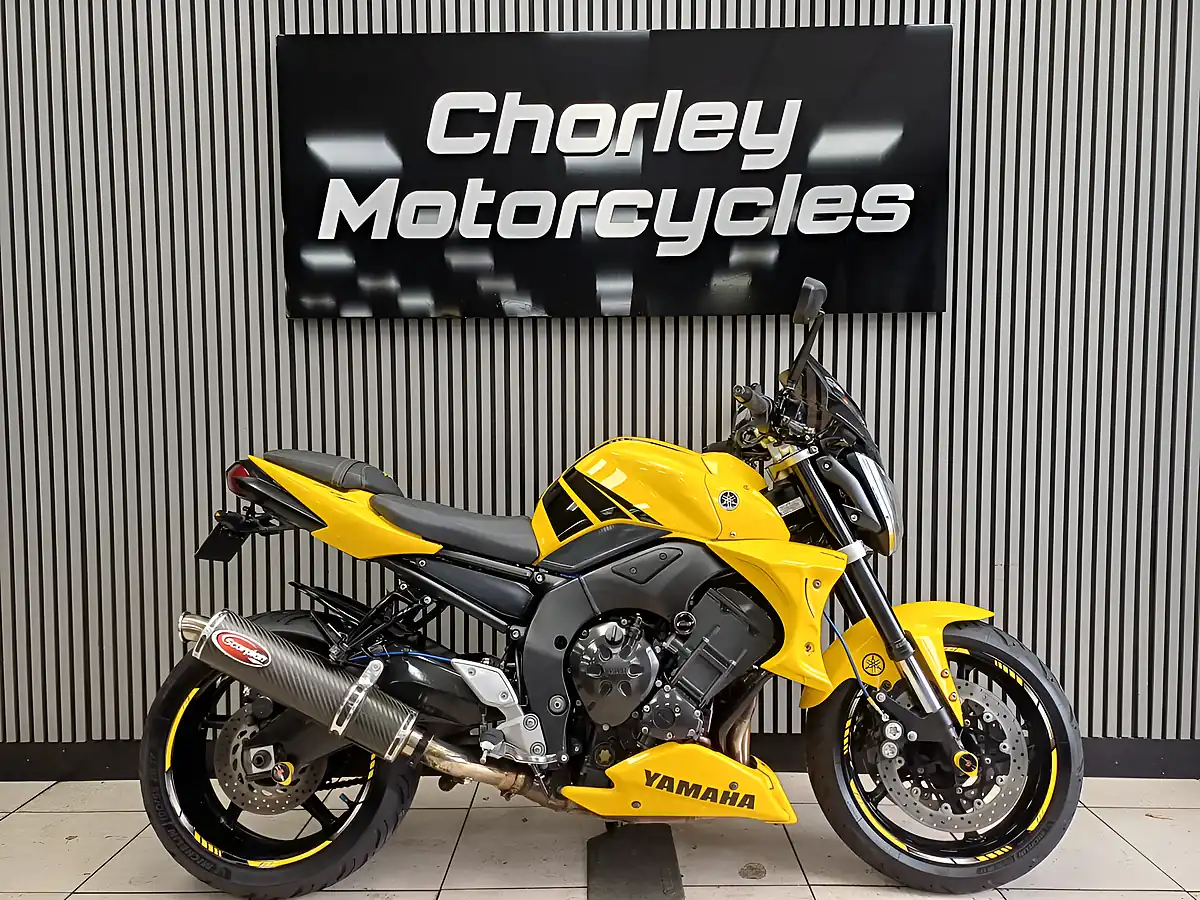 Used 2006 Yamaha FZ1N Fazer Yellow - Interior and Exterior details 7