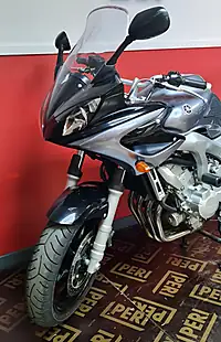 Used 2006 Yamaha FZ6 Fazer Silver - Interior and Exterior details 12