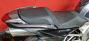 Used 2006 Yamaha FZ6 Fazer Silver - Interior and Exterior details 13