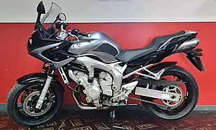 Used 2006 Yamaha FZ6 Fazer Silver - Interior and Exterior details 8