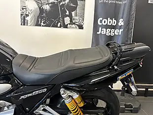 Used 2006 Yamaha XJR1300 Black - Interior and Exterior details 17