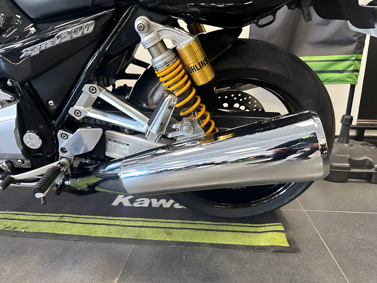 Used 2006 Yamaha XJR1300 Black - Interior and Exterior details 18