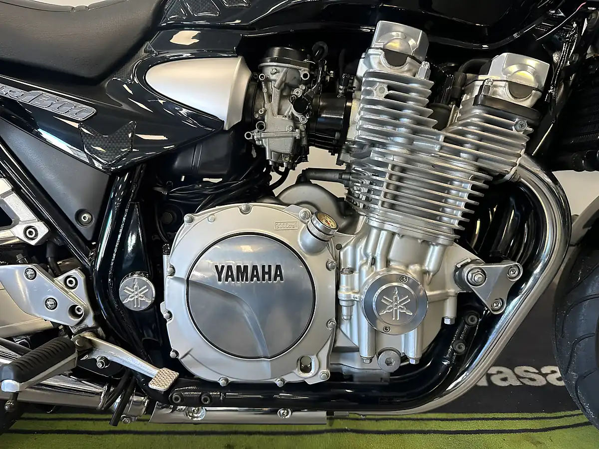 Used 2006 Yamaha XJR1300 Black - Interior and Exterior details 6