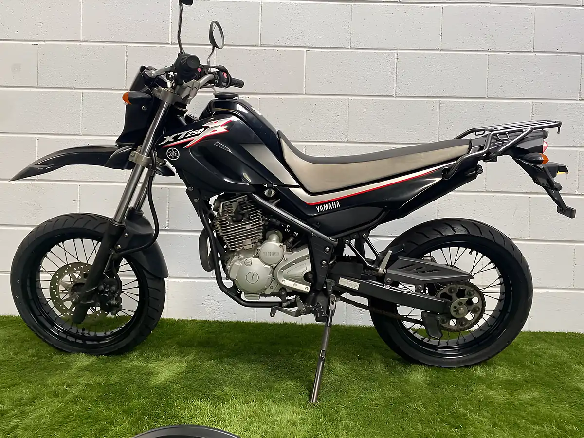Used 2006 Yamaha XT250 XT250X Black and Silver - Interior and Exterior details 11