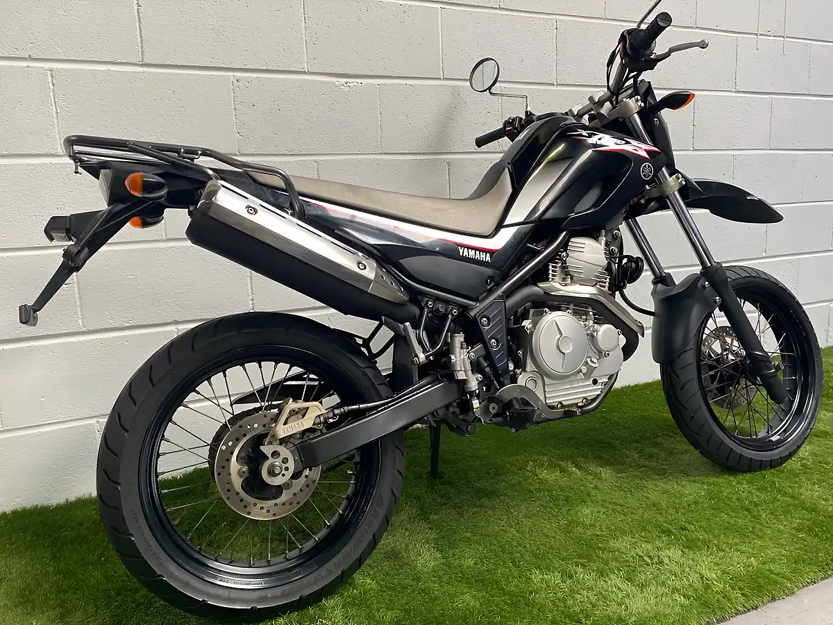 Used 2006 Yamaha XT250 XT250X Black and Silver - Interior and Exterior details 7
