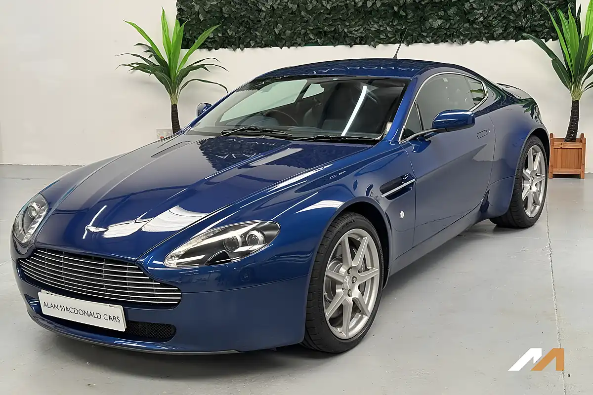 Used 2007 Aston Martin Vantage Coupe Blue - Front View