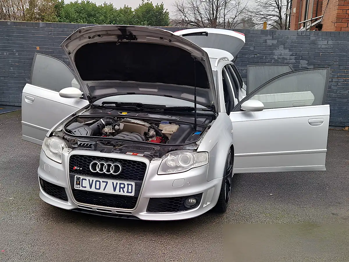 Used 2007 Audi RS4 Avant Silver - Interior and Exterior details 10