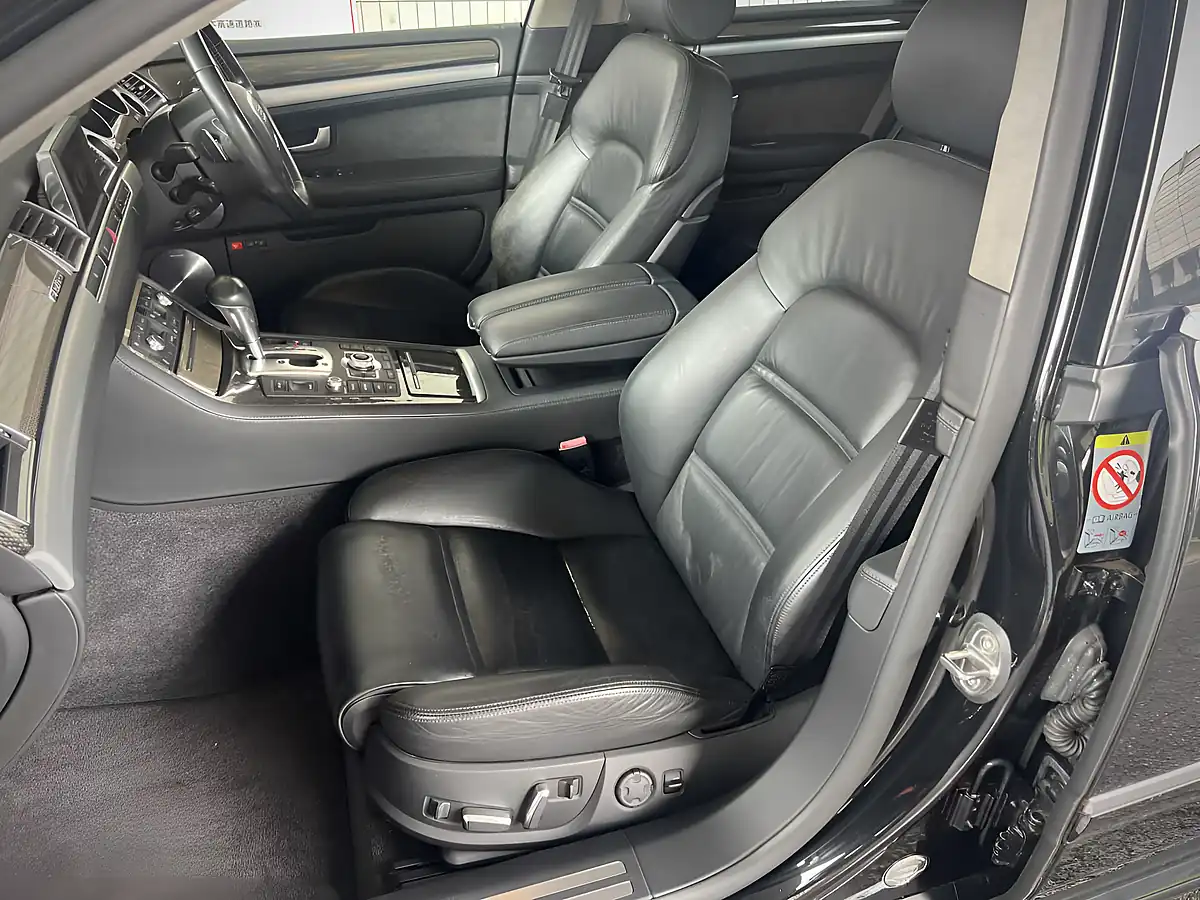 Used 2007 Audi S8 Fully Loaded Black - Interior and Exterior details 15