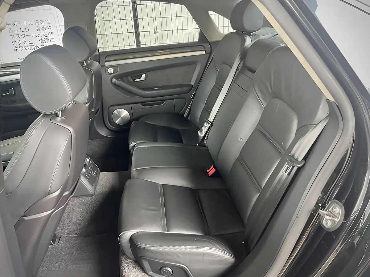 Used 2007 Audi S8 Fully Loaded Black - Interior and Exterior details 17