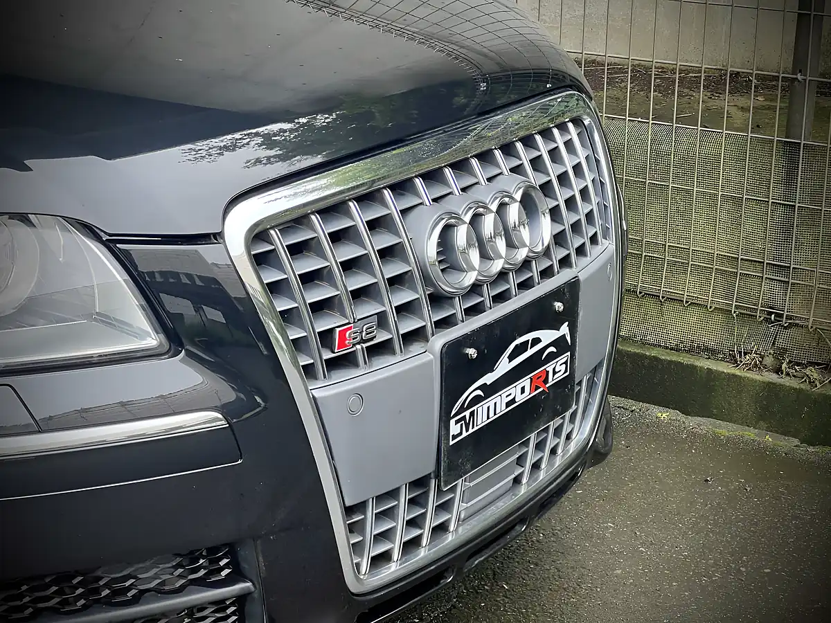 Used 2007 Audi S8 Fully Loaded Black - Interior and Exterior details 4