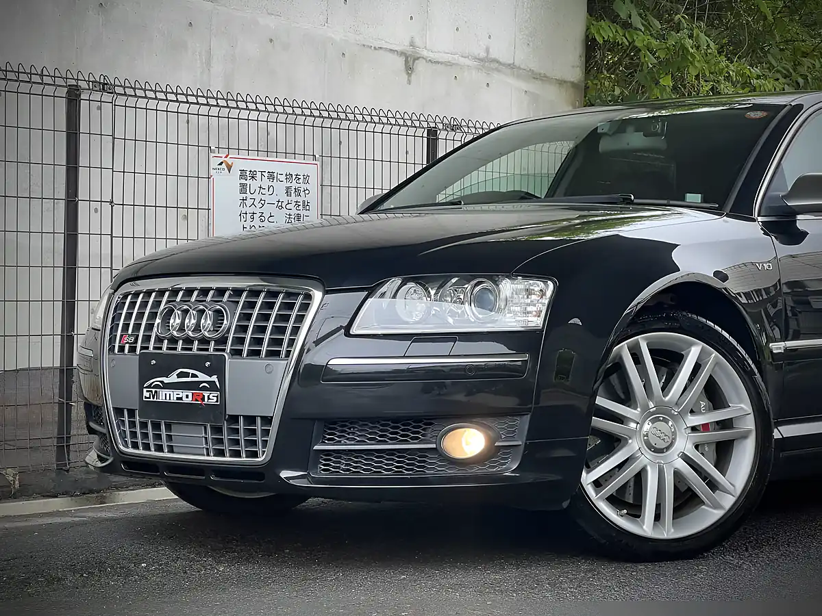 Used 2007 Audi S8 Fully Loaded Black - Interior and Exterior details 6