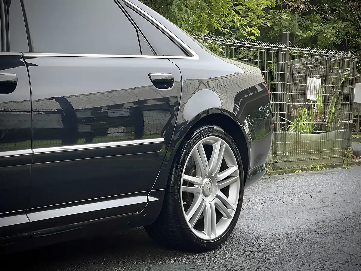 Used 2007 Audi S8 Fully Loaded Black - Interior and Exterior details 8