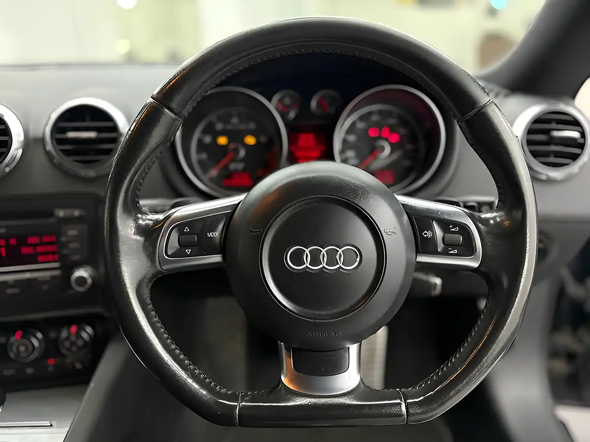 Used 2007 Audi Tt Blue - Interior and Exterior details 14