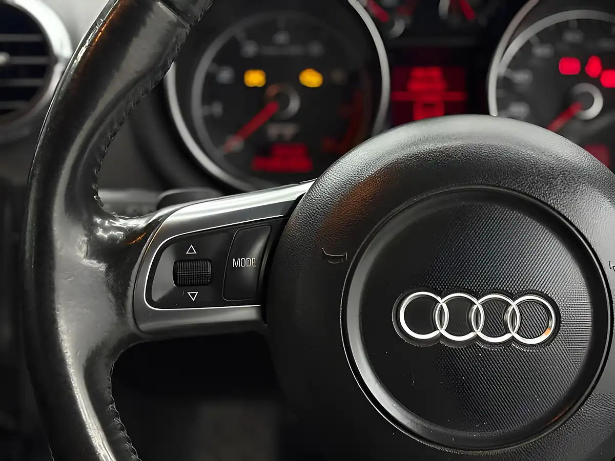 Used 2007 Audi Tt Blue - Interior and Exterior details 15