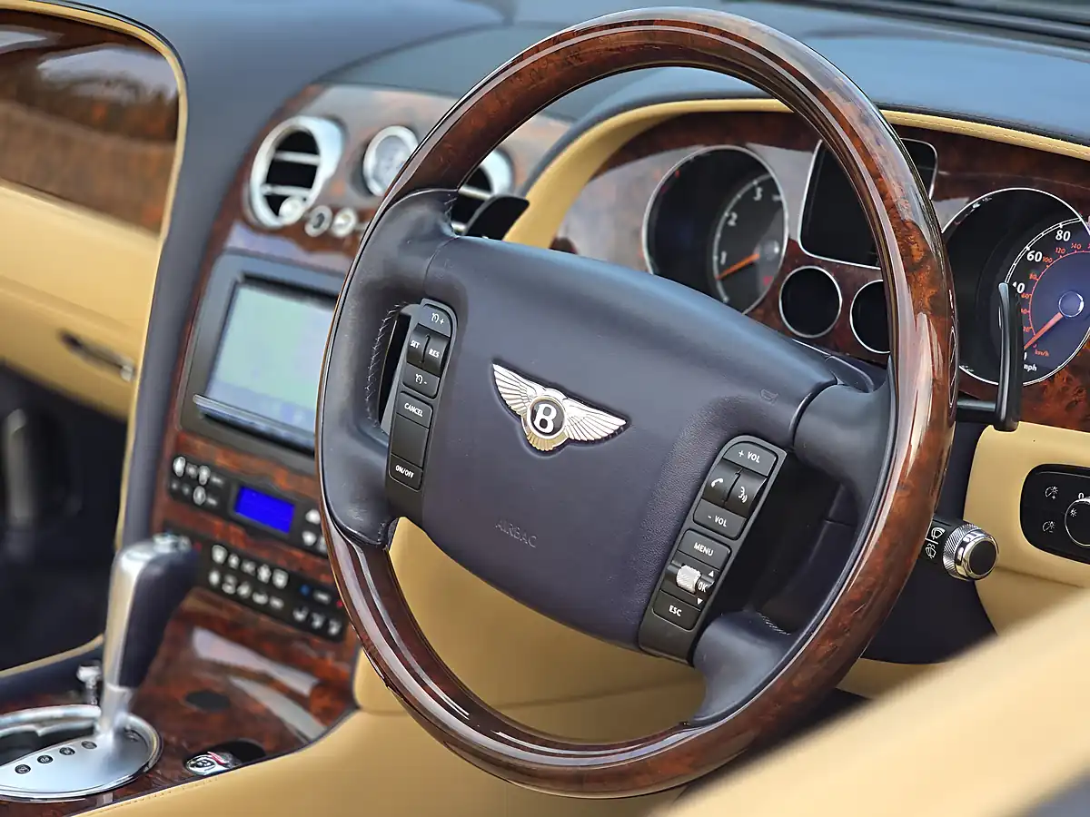 Used 2007 Bentley Continental Gtc Peacock Blue - Interior and Exterior details 10