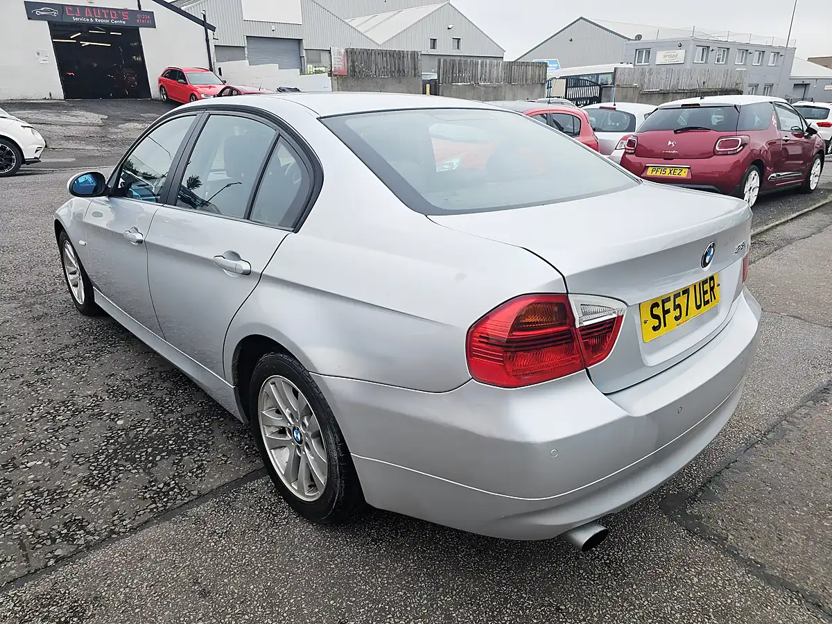 Used 2007 BMW 318i Sport Silver - Interior and Exterior details 4