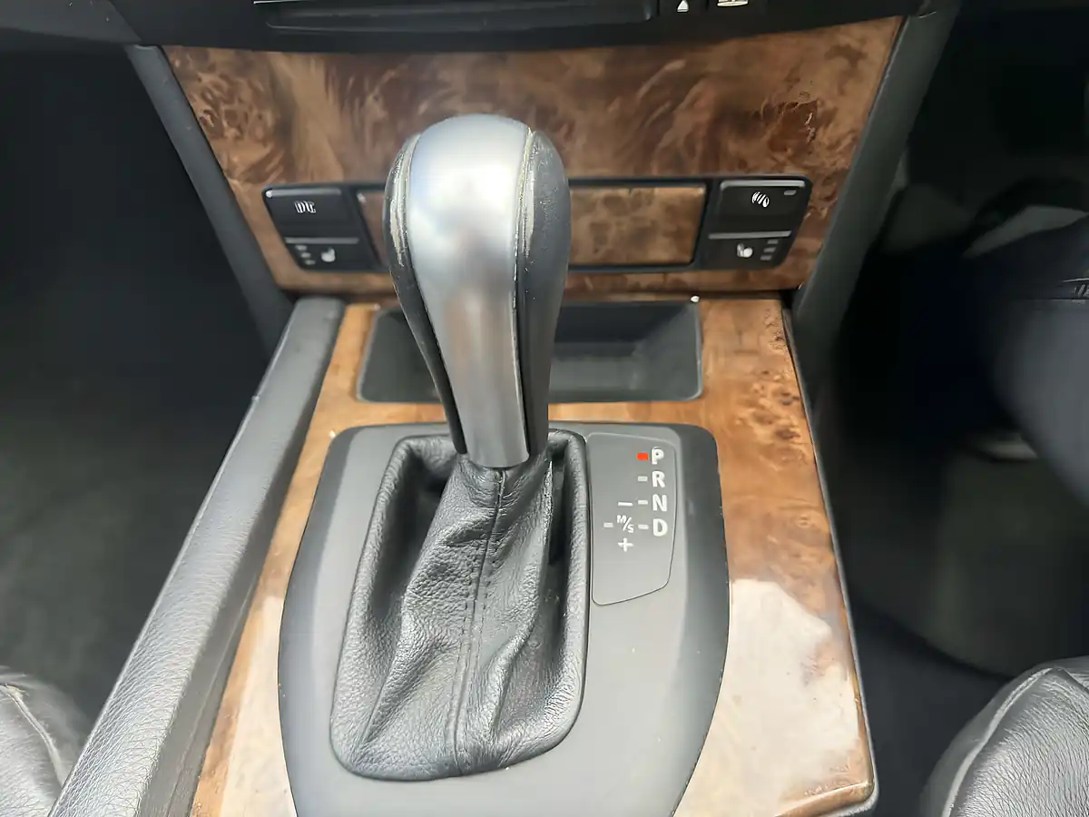 Used 2007 BMW 5 Series Se Touring - Interior and Exterior details 17