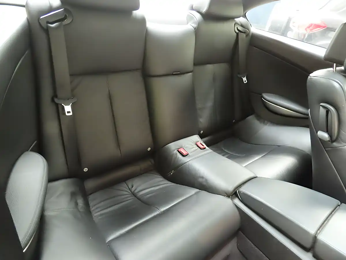 Used 2007 BMW 6 Series Black - Interior and Exterior details 4