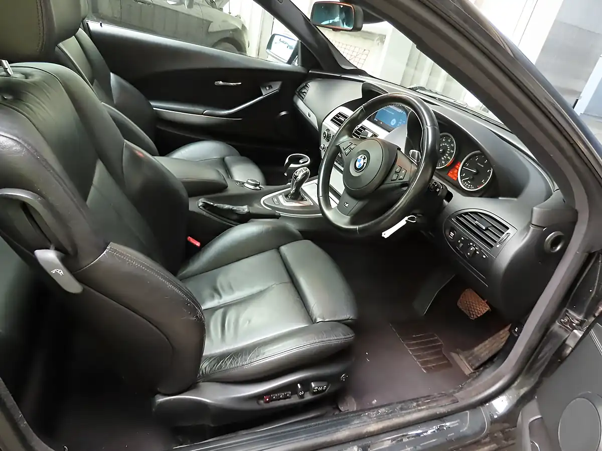 Used 2007 BMW 6 Series Black - Interior and Exterior details 5