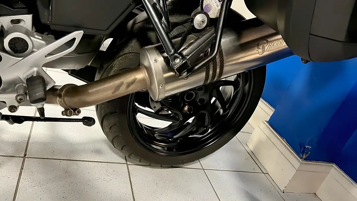 Used 2007 BMW F800 S Red - Interior and Exterior details 7