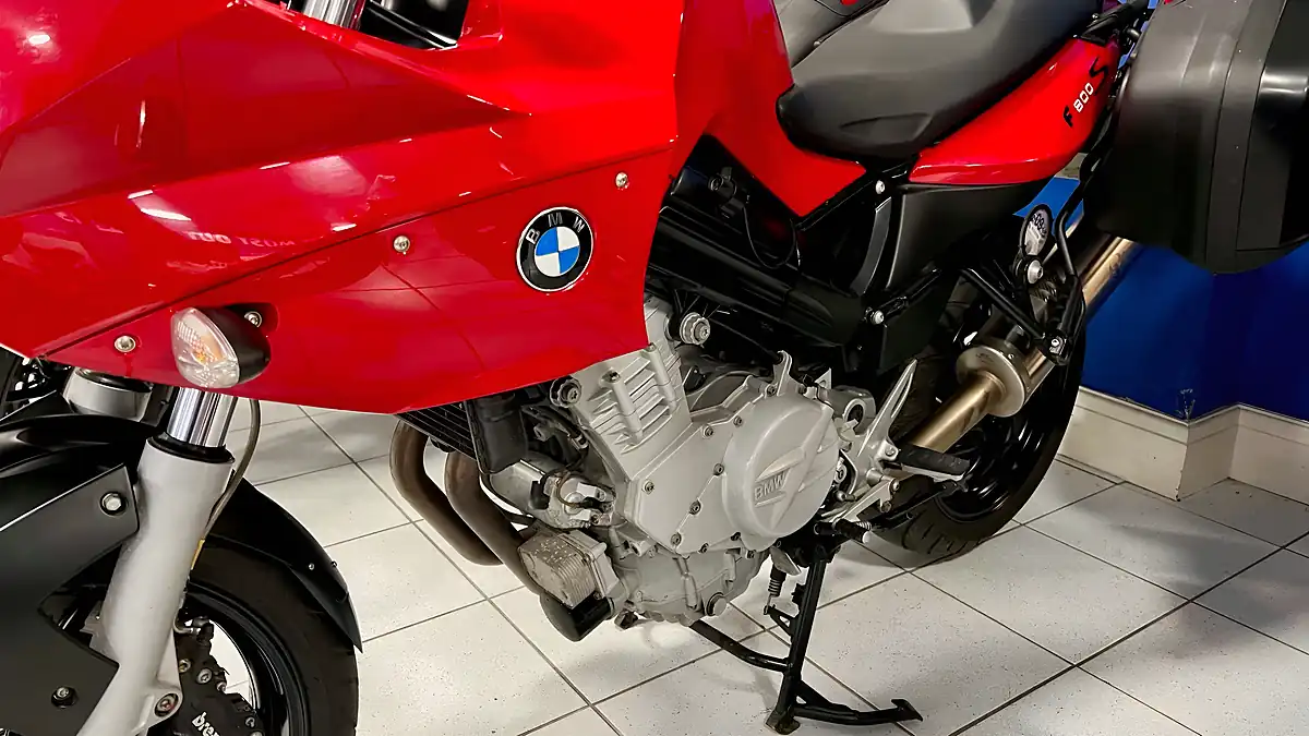 Used 2007 BMW F800 S Red - Interior and Exterior details 8