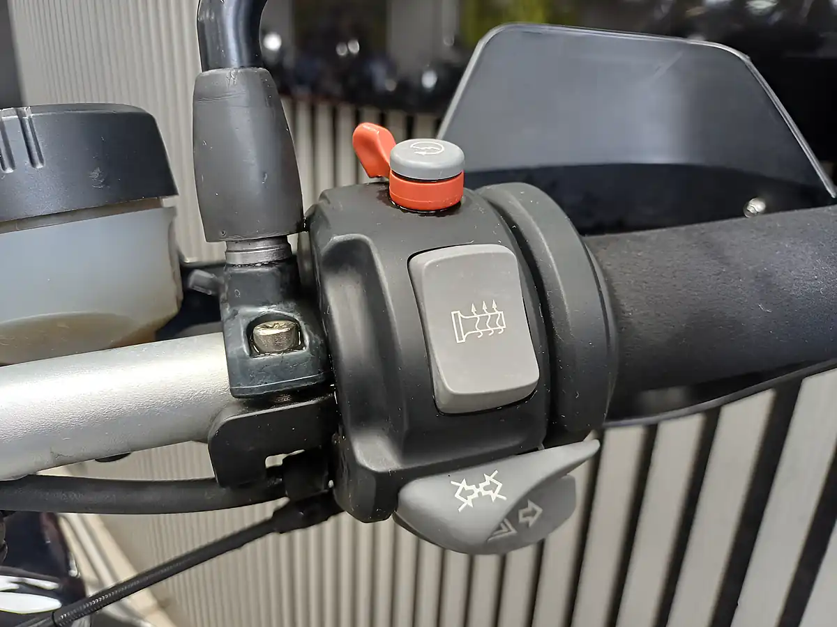 Used 2007 BMW R 1200 GS Adventure White - Interior and Exterior details 10