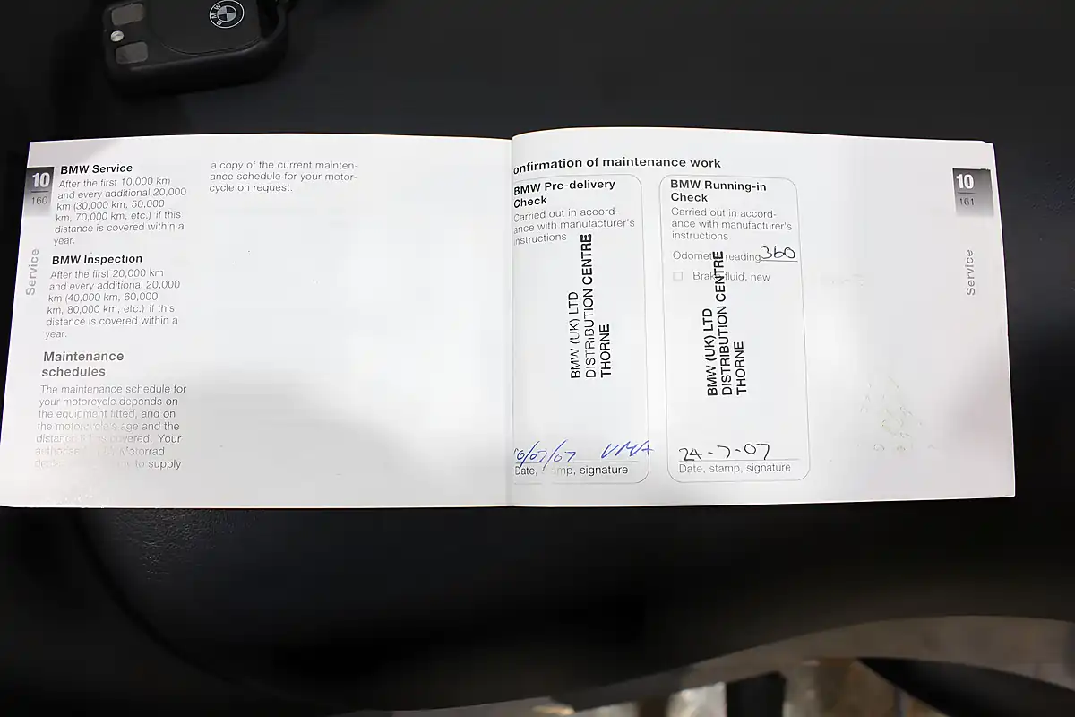 Used 2007 BMW R1200RT Silver - Interior and Exterior details 10