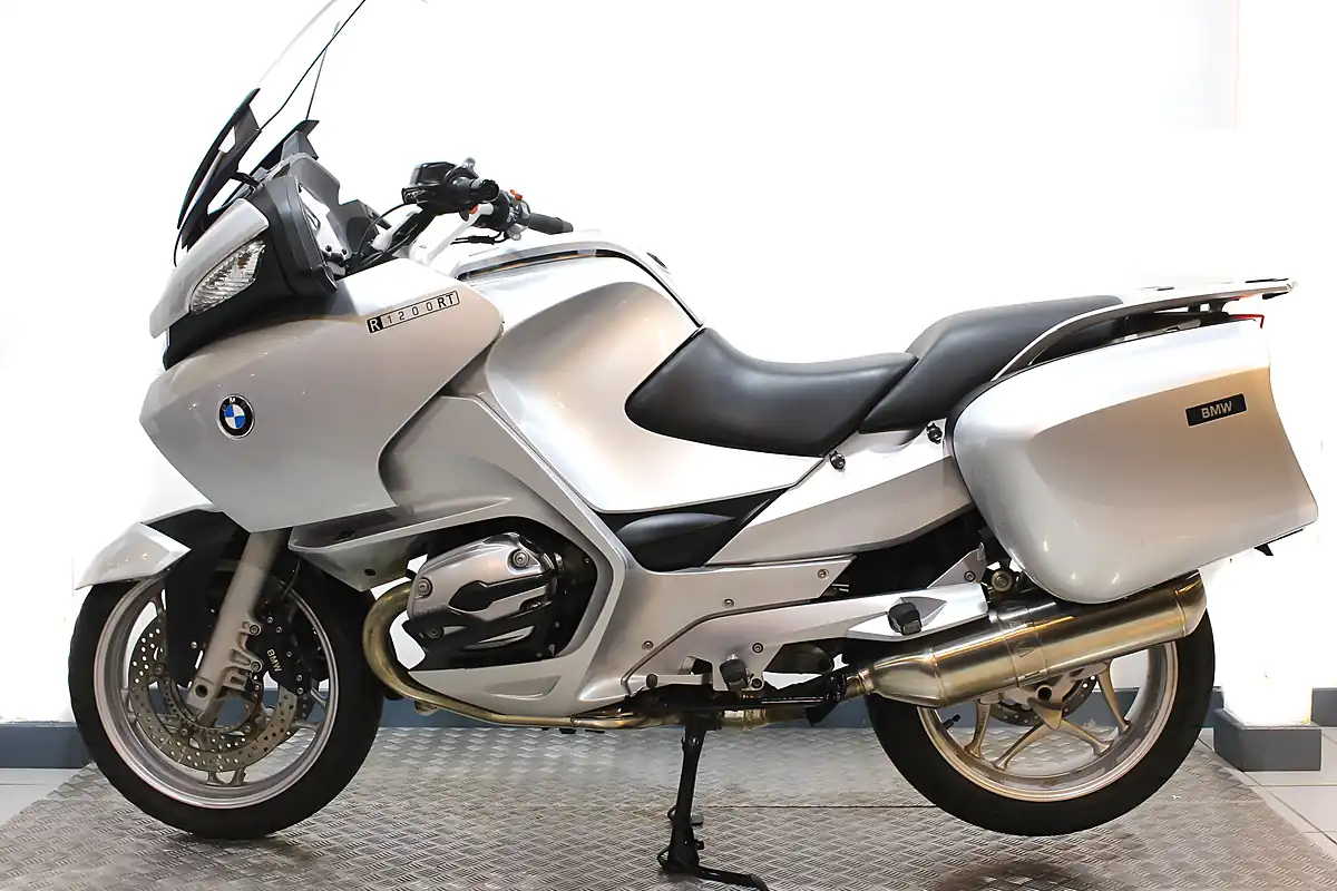 Used 2007 BMW R1200RT Silver - Interior and Exterior details 12