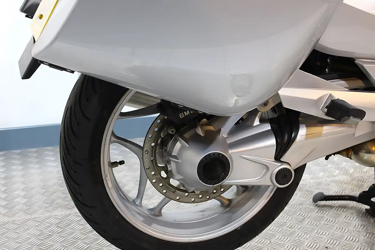 Used 2007 BMW R1200RT Silver - Interior and Exterior details 7