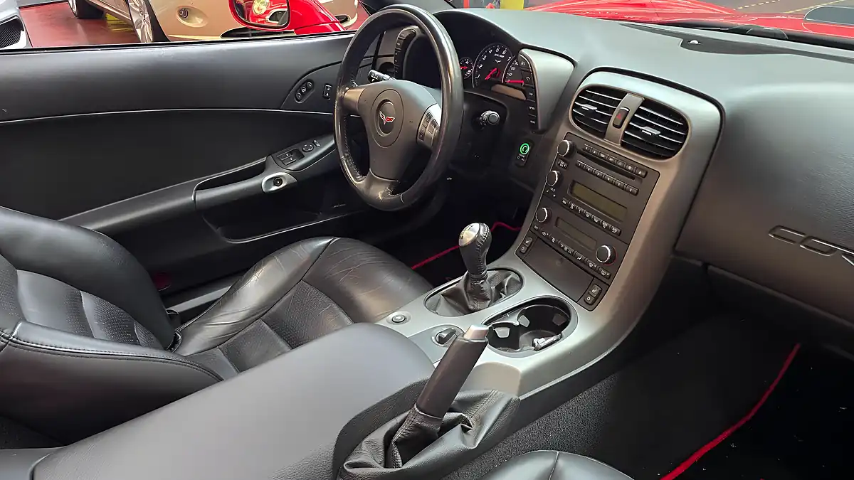 Used 2007 Chevrolet Corvette Convertible Red - Interior and Exterior details 3