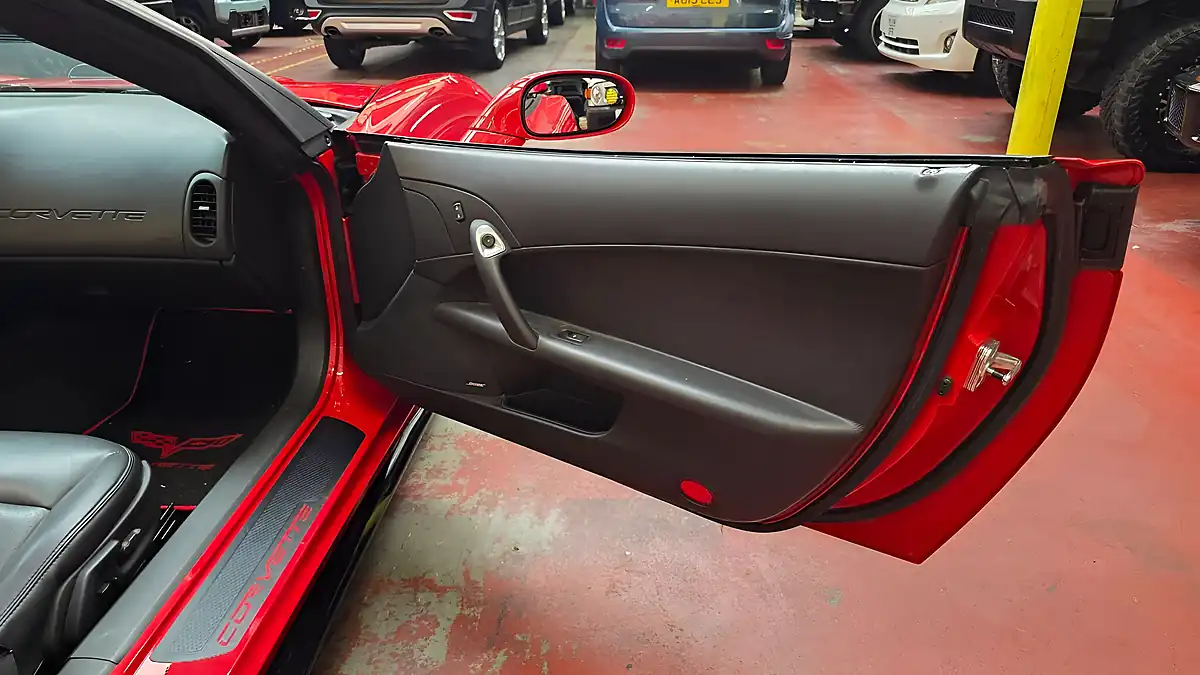 Used 2007 Chevrolet Corvette Convertible Red - Interior and Exterior details 9