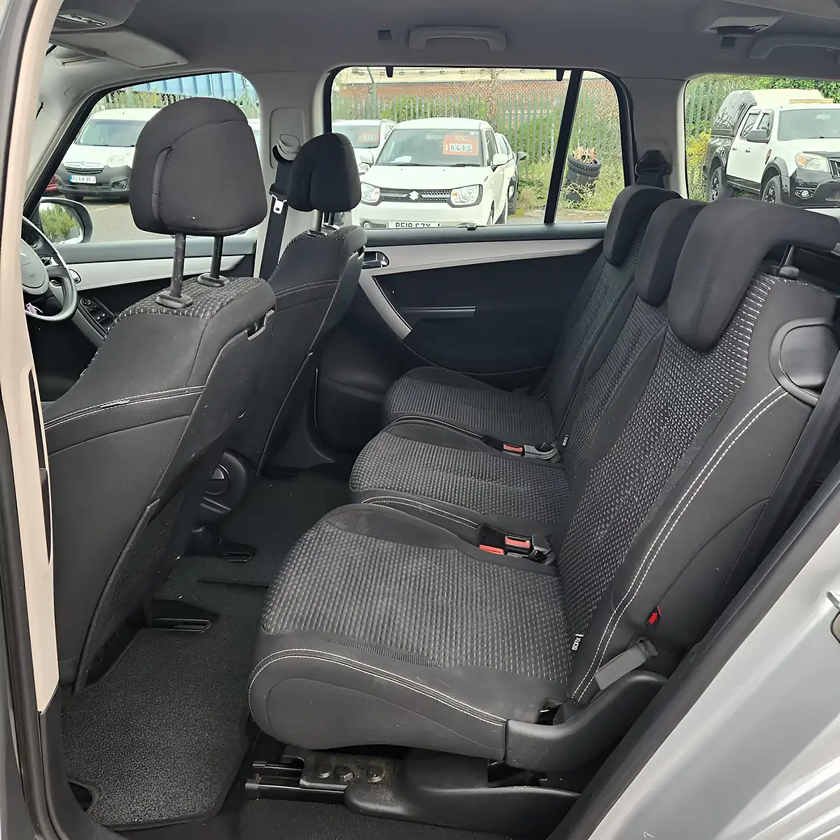 Used 2007 Citroen C4 Grand Picasso Vtr+ Silver - Interior and Exterior details 11