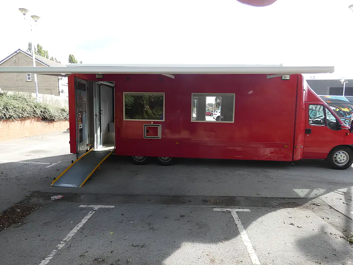 Used 2007 Citroen Relay Lwb C/C Red - Interior and Exterior details 19