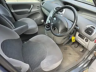 Used 2007 Citroen Xsara Picasso Desire Grey - Interior and Exterior details 11