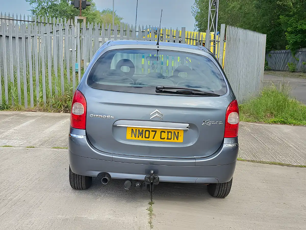 Used 2007 Citroen Xsara Picasso Desire Grey - Interior and Exterior details 4